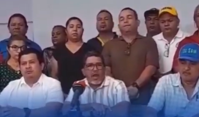 Gremios magisteriales anuncian que mantienen la huelga indefinida